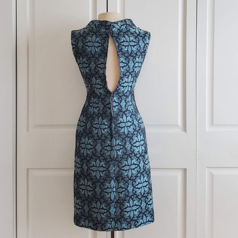 Vintage 1950's Fitted Brocade Dress - Picture 4 of 12